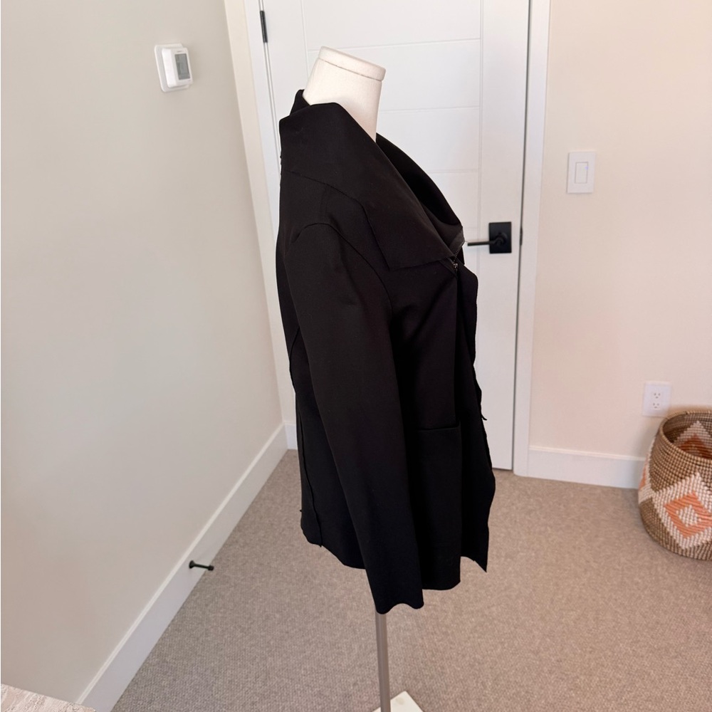 Ruti - The Foundation Jacket - Picture 5 of 12